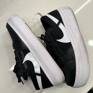 NIKE WOMENS COURT VISION ALTA SNEAKERS PLATFORM 10 W BLACK/WHITE